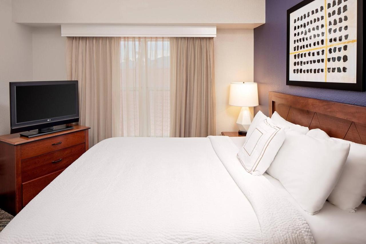 Residence Inn By Marriott Tucson Williams Centre Bagian luar foto