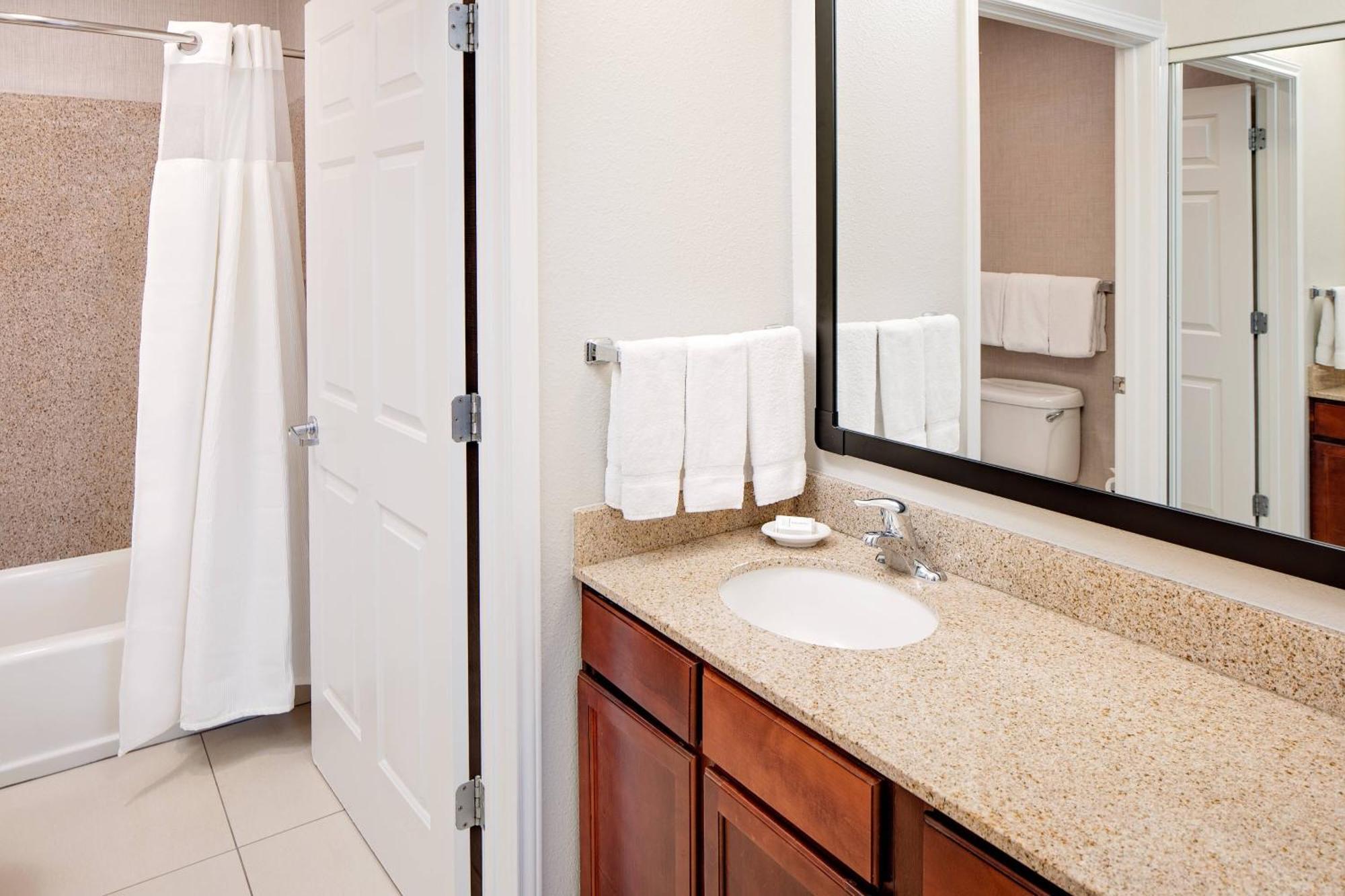 Residence Inn By Marriott Tucson Williams Centre Bagian luar foto